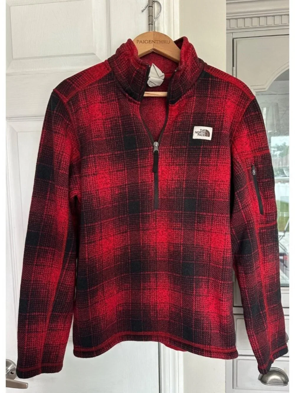 The North Face Men's M Novelty 1/2 Zip Fleece Red Black Buffalo Check